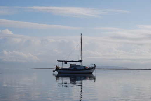 Westerly 22 at anchor in Redwharf Bay