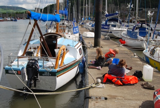 Life on the pontoon