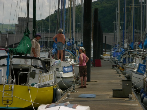 Life on the pontoon
